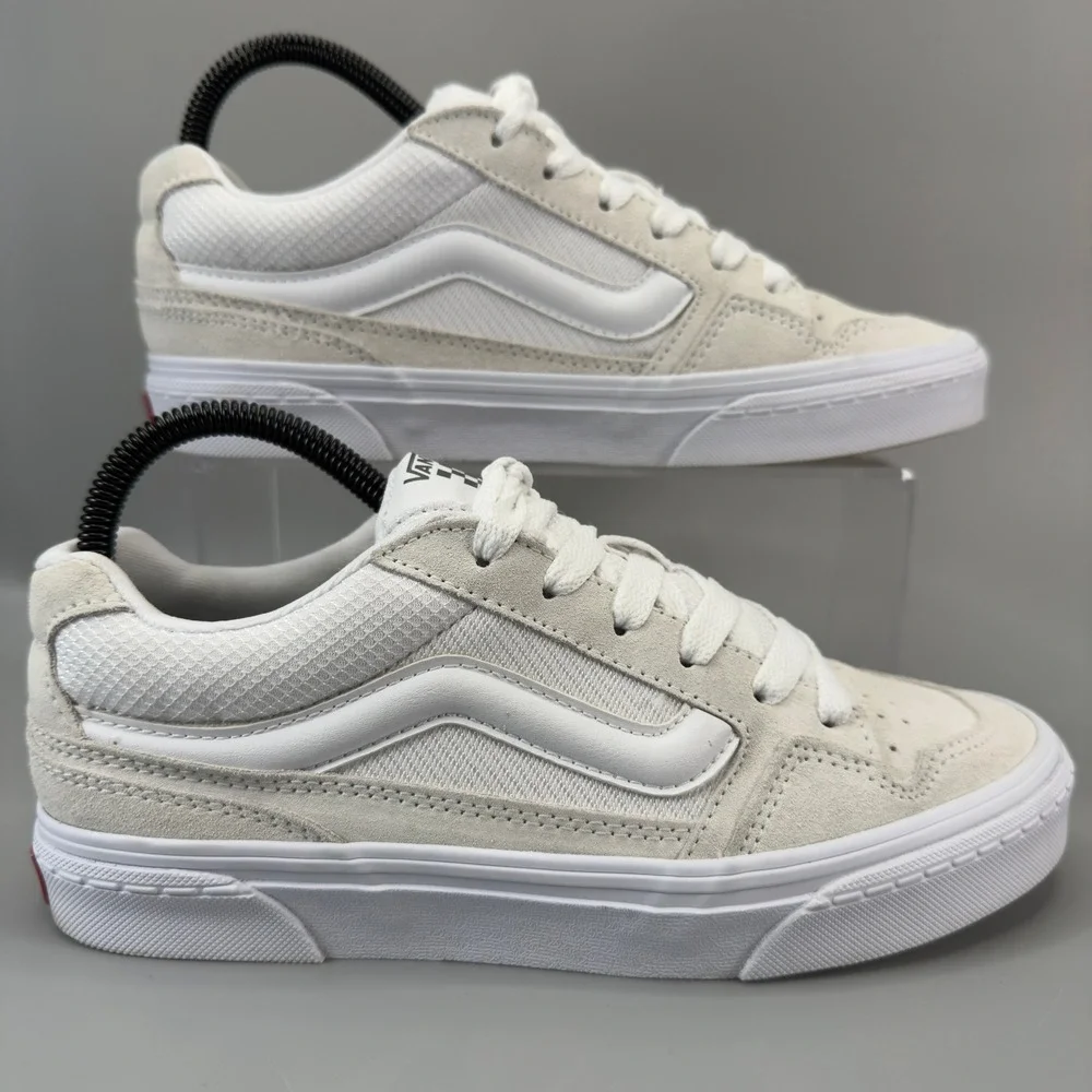 Vans Caldrone Women 7.5 7 1/2 Skateboard Shoe Triple White Chunky Padded Sneaker